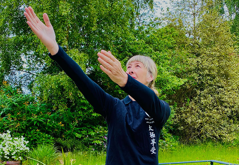 Tai Chi Qigong Shibashi